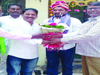 Telangana Congress leader honored in Mumbai