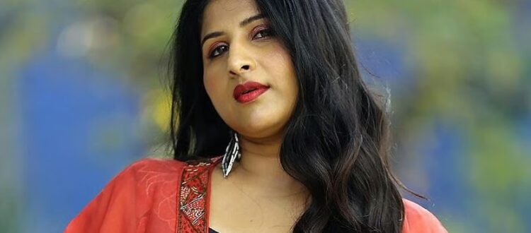 singer mangli