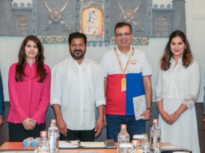 CM REVANTH MEETS KAVYA MARAN, sANJEEV GOENKA