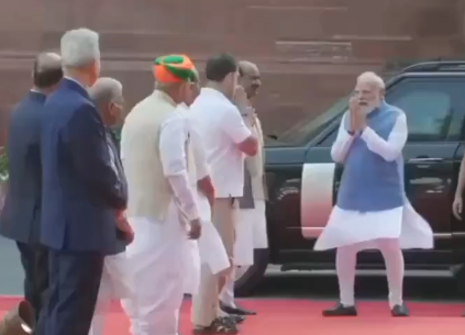modi and rahul in one frame